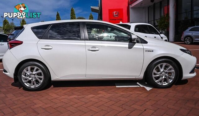 2018 TOYOTA COROLLA HYBRID ZWE186R HATCHBACK