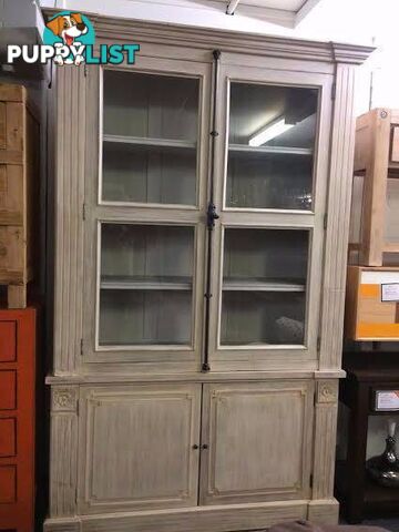 ON SALE NEW DISPLAY CABINETS SOLID TIMBER GLASS WINDOWS CLASSIC