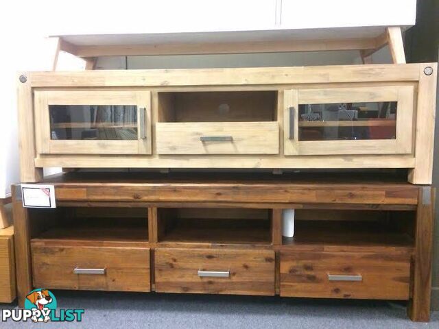 ON SALE NEW DISPLAY CABINETS SOLID TIMBER GLASS WINDOWS CLASSIC