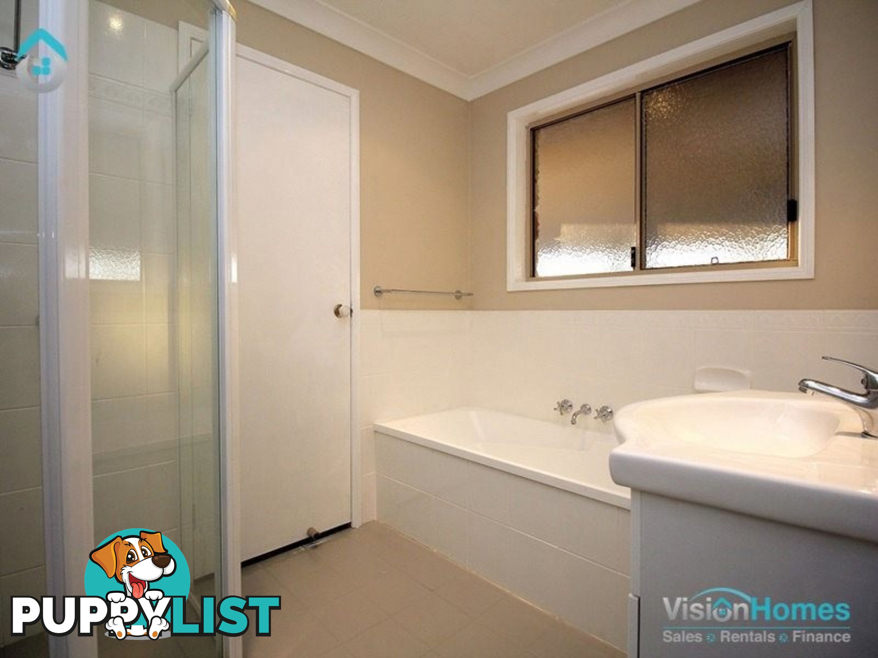 25 Scarborough Court MUNDOOLUN QLD 4285