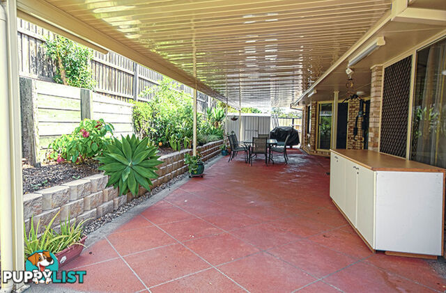 5 Flordabelle Place HERITAGE PARK QLD 4118