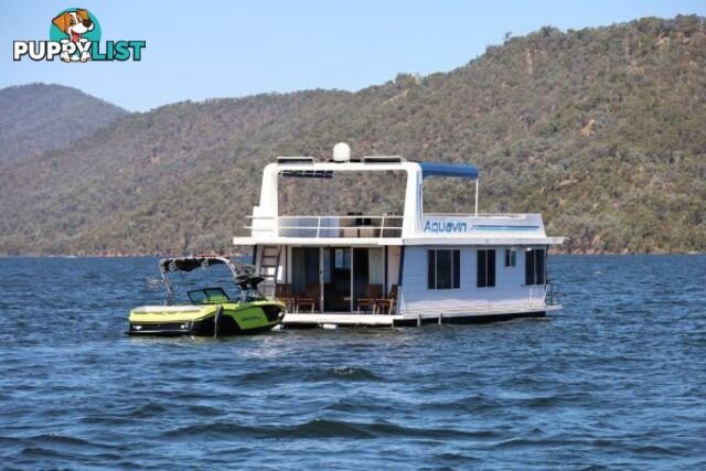 AQUAVIN Houseboat Holiday Home on Lake Eildon