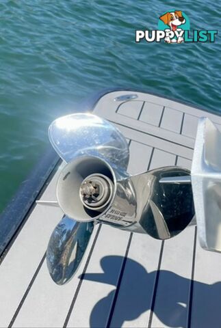 Brig Eagle 380 @ Lake Eildon