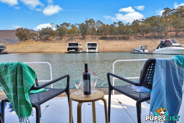 Sequester Ramsay Cruiser on Lake Eildon