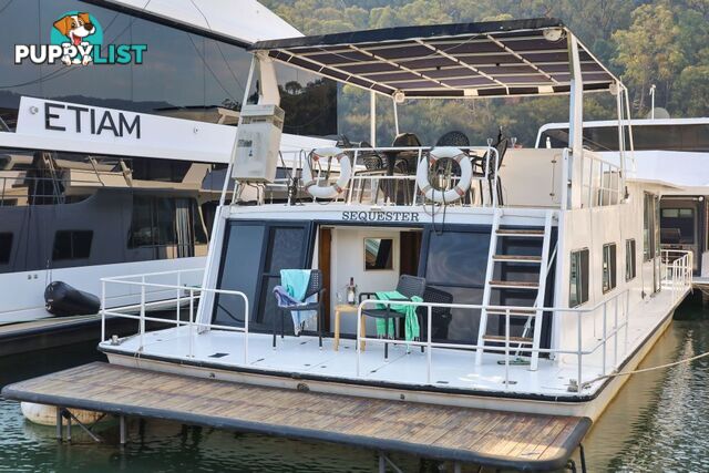 Sequester Ramsay Cruiser on Lake Eildon