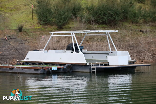 TB Dayboat on Lake Eildon