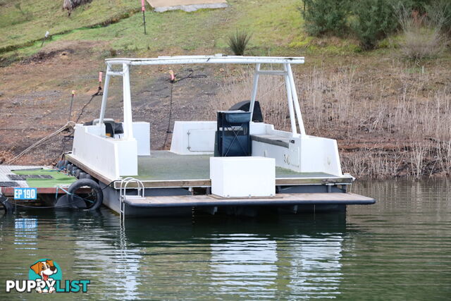 TB Dayboat on Lake Eildon