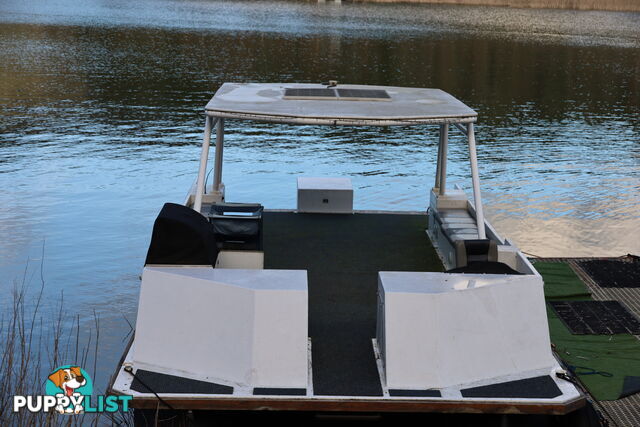 TB Dayboat on Lake Eildon