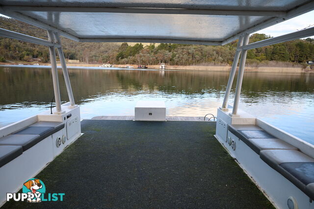 TB Dayboat on Lake Eildon