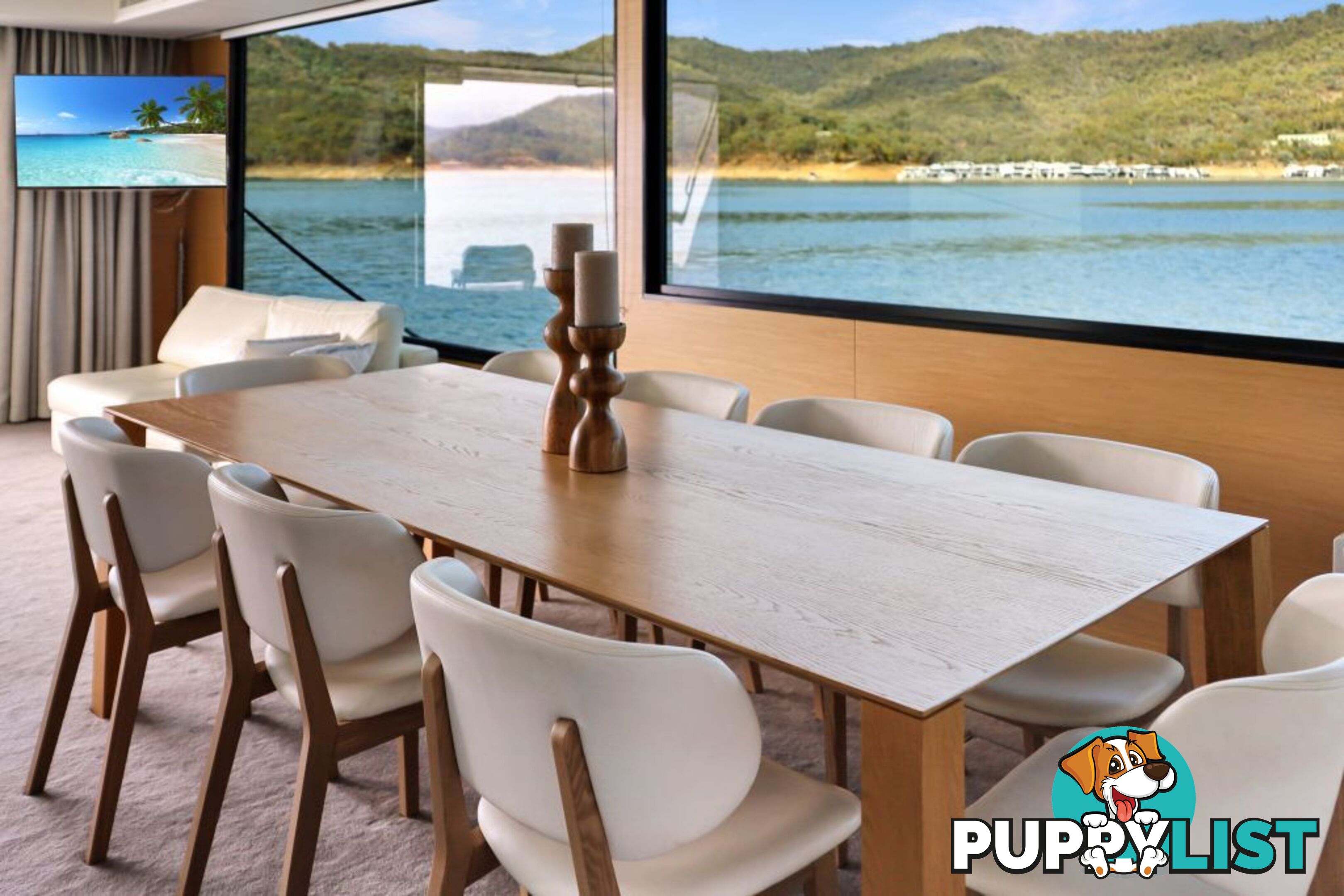 ENIGMA Houseboat Holiday Home on Lake Eildon