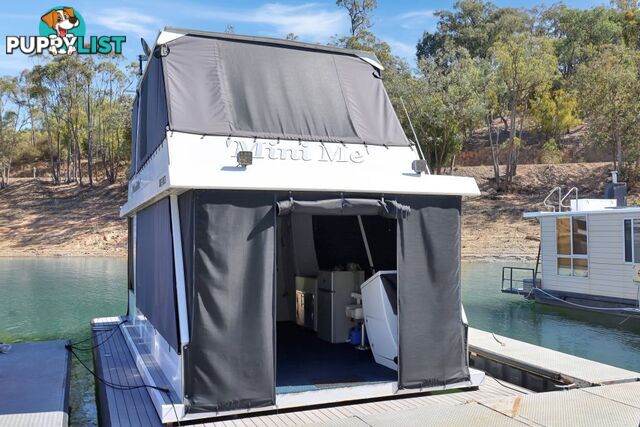 Mini Me Houseboat Holiday Home on Lake Eildon