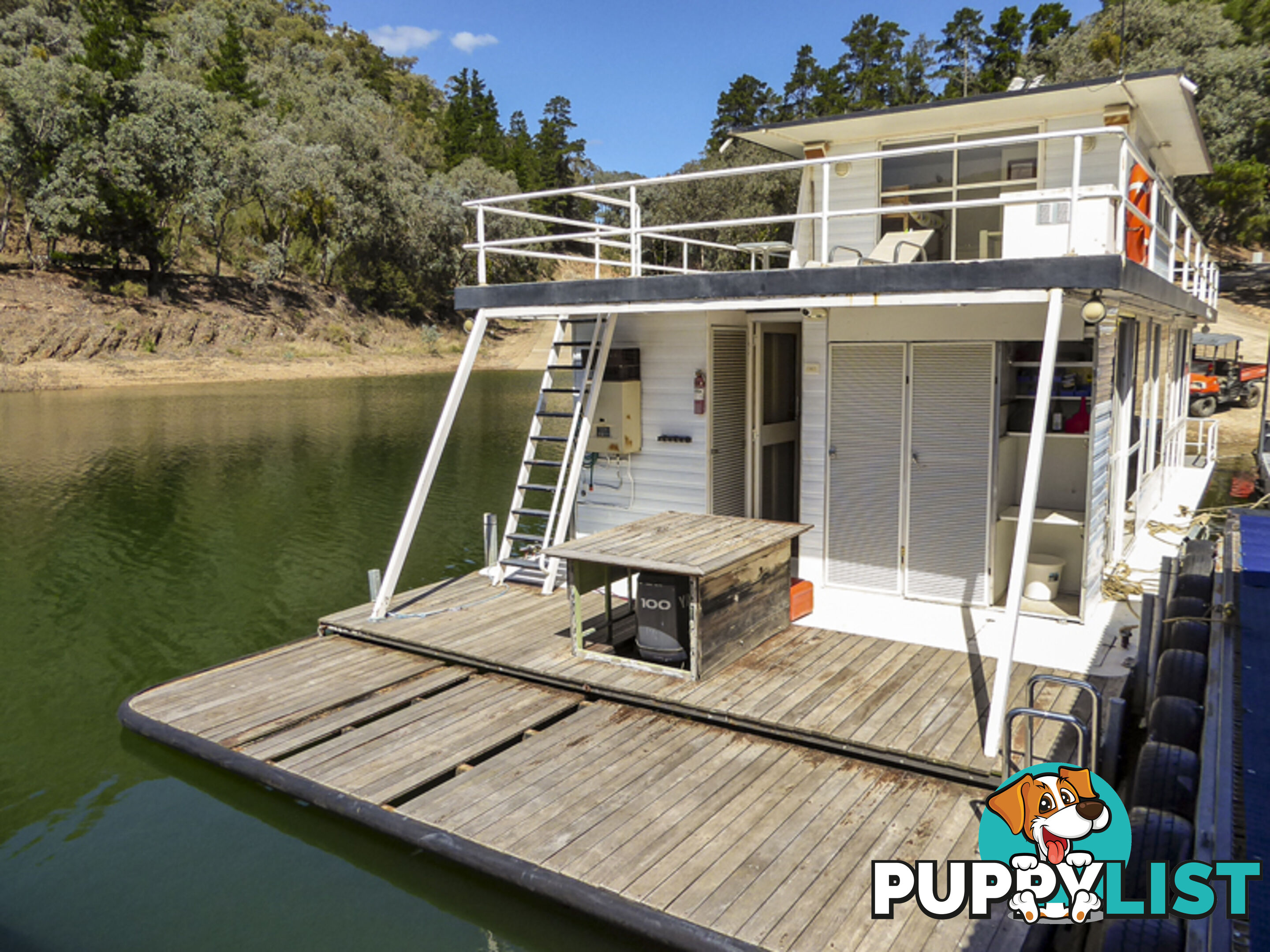 Eildon Dreams - "Under Contract of Sale" Houseboat holiday home for sale on Lake Eildon