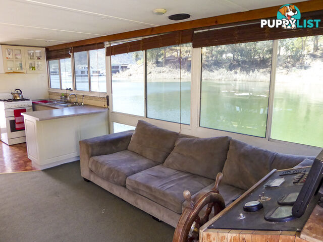 Eildon Dreams - "Under Contract of Sale" Houseboat holiday home for sale on Lake Eildon