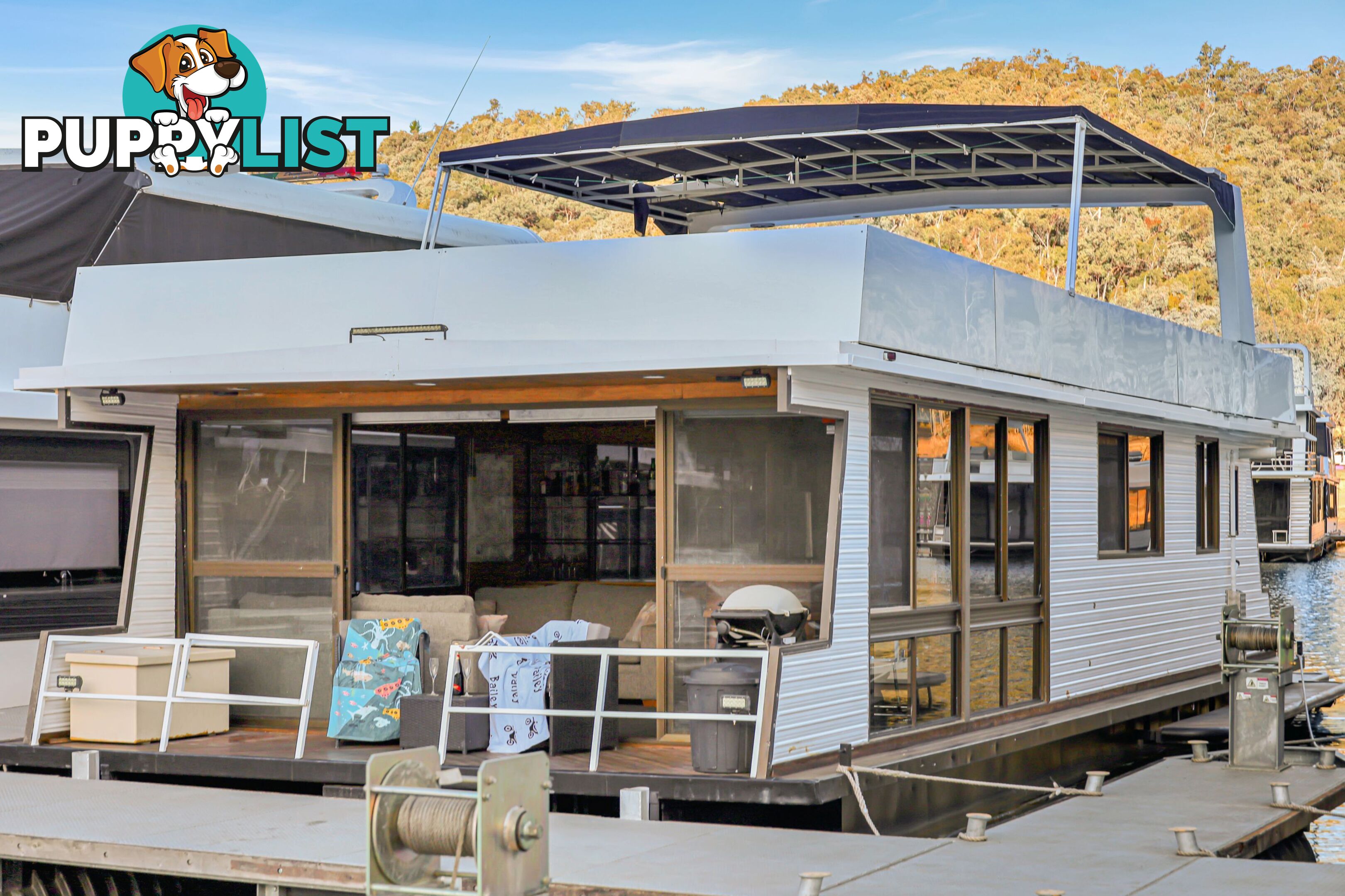 Charisma Houseboat Holiday Home at Lake Eildon