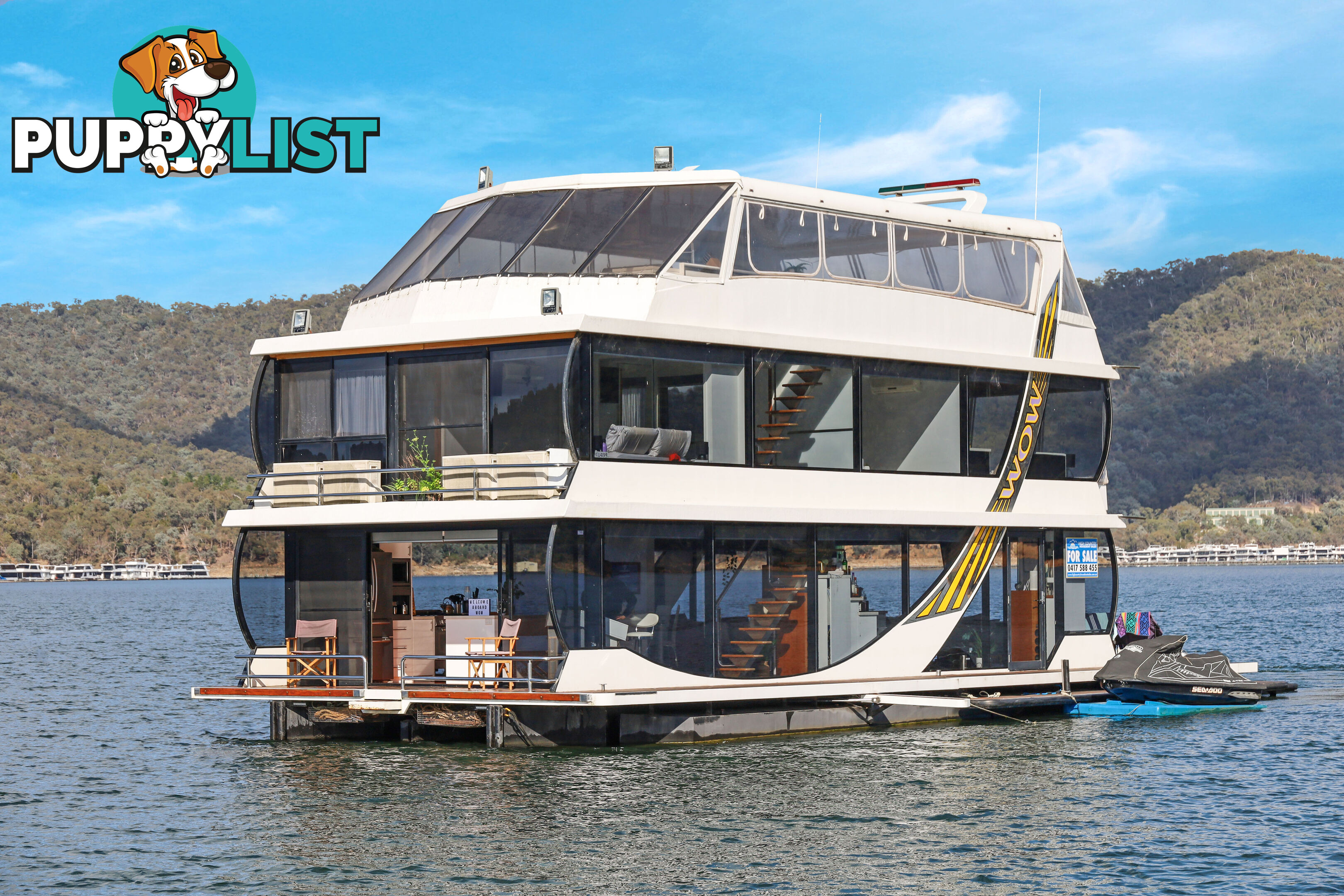 WOW Houseboat Holiday Home on Lake Eildon