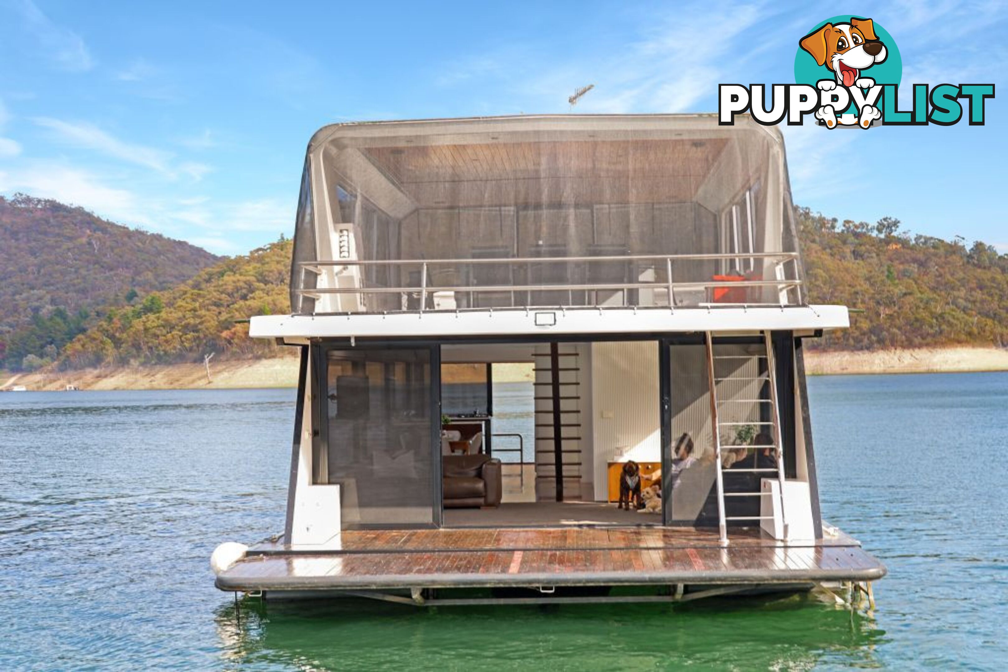 KIK BAK Houseboat Holiday Home on Lake Eildon