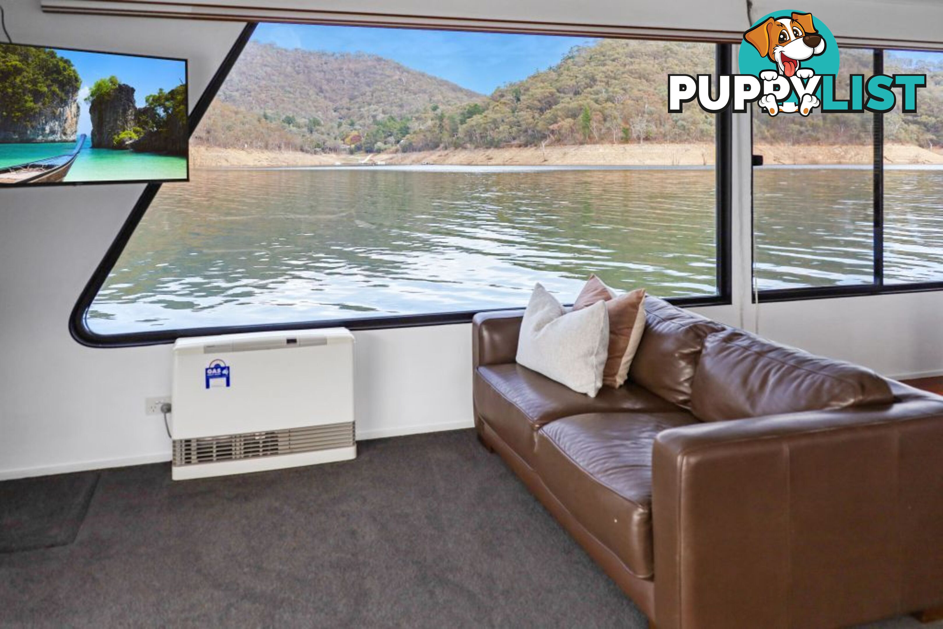 KIK BAK Houseboat Holiday Home on Lake Eildon