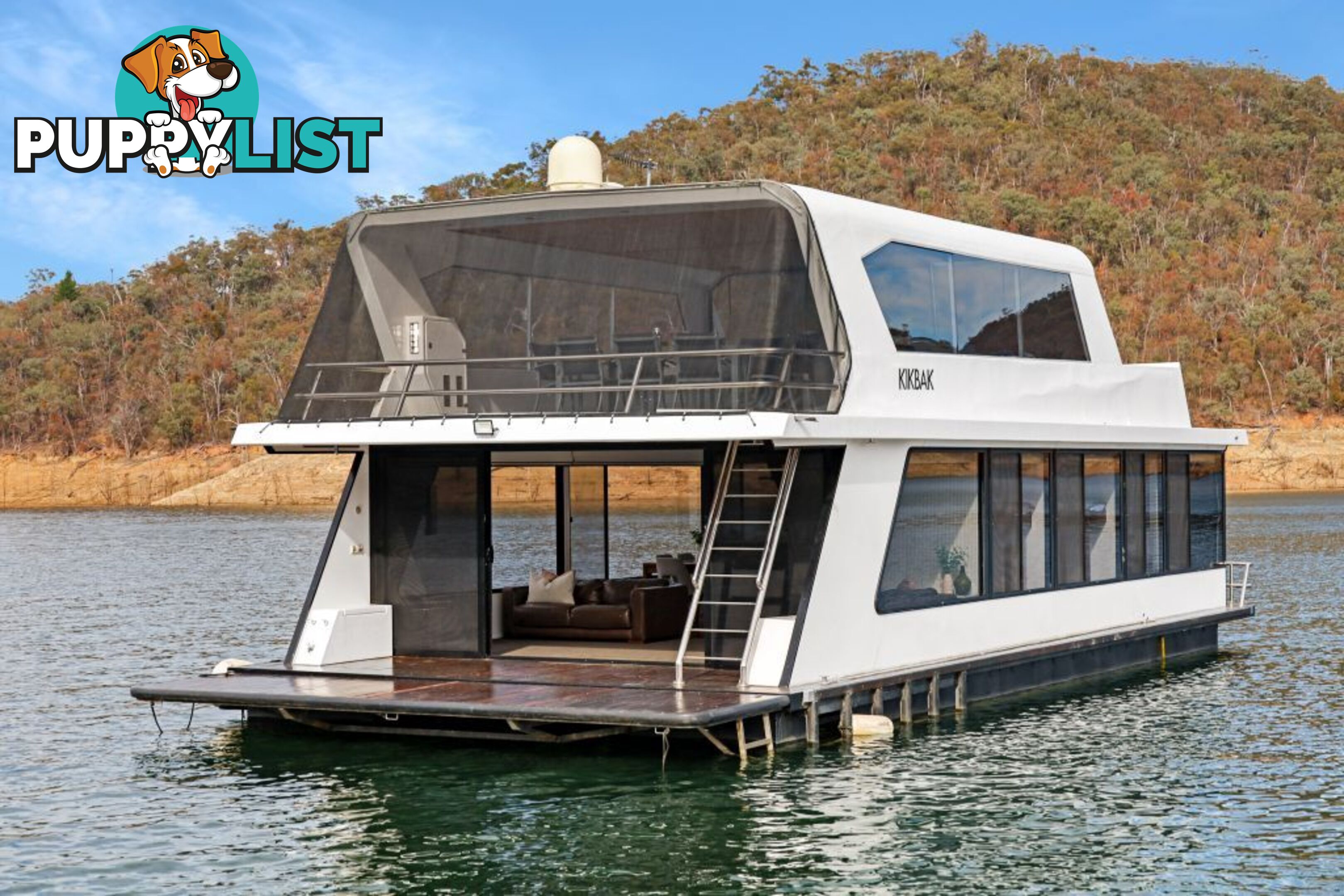KIK BAK Houseboat Holiday Home on Lake Eildon