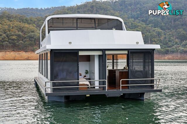 KIK BAK Houseboat Holiday Home on Lake Eildon