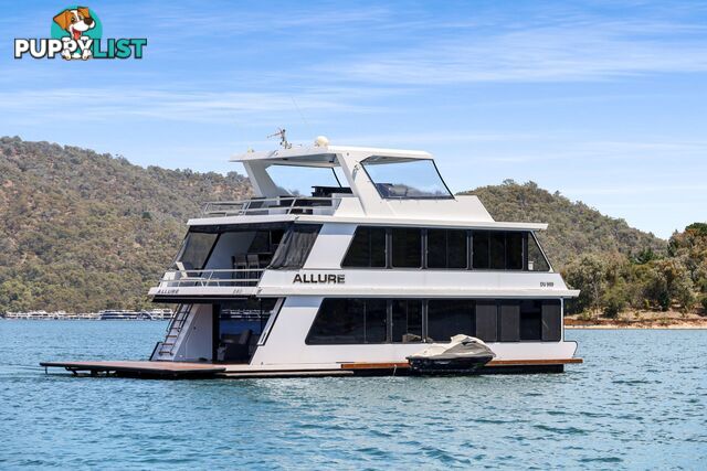 Allure Houseboat Holiday Home on Lake Eildon