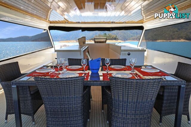 Decadence Houseboat Holiday Home on Lake Eildon