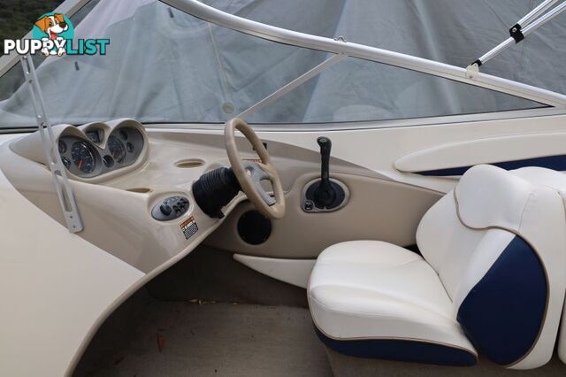 Bayliner Capri 215 Bowrider 