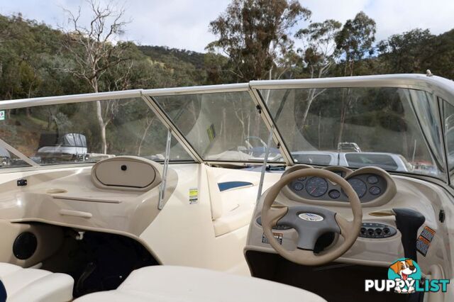 Bayliner Capri 215 Bowrider 