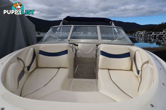 Bayliner Capri 215 Bowrider 