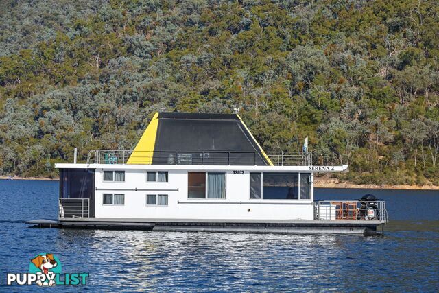 Serena Z Houseboat Holiday Home on Lake Eildon