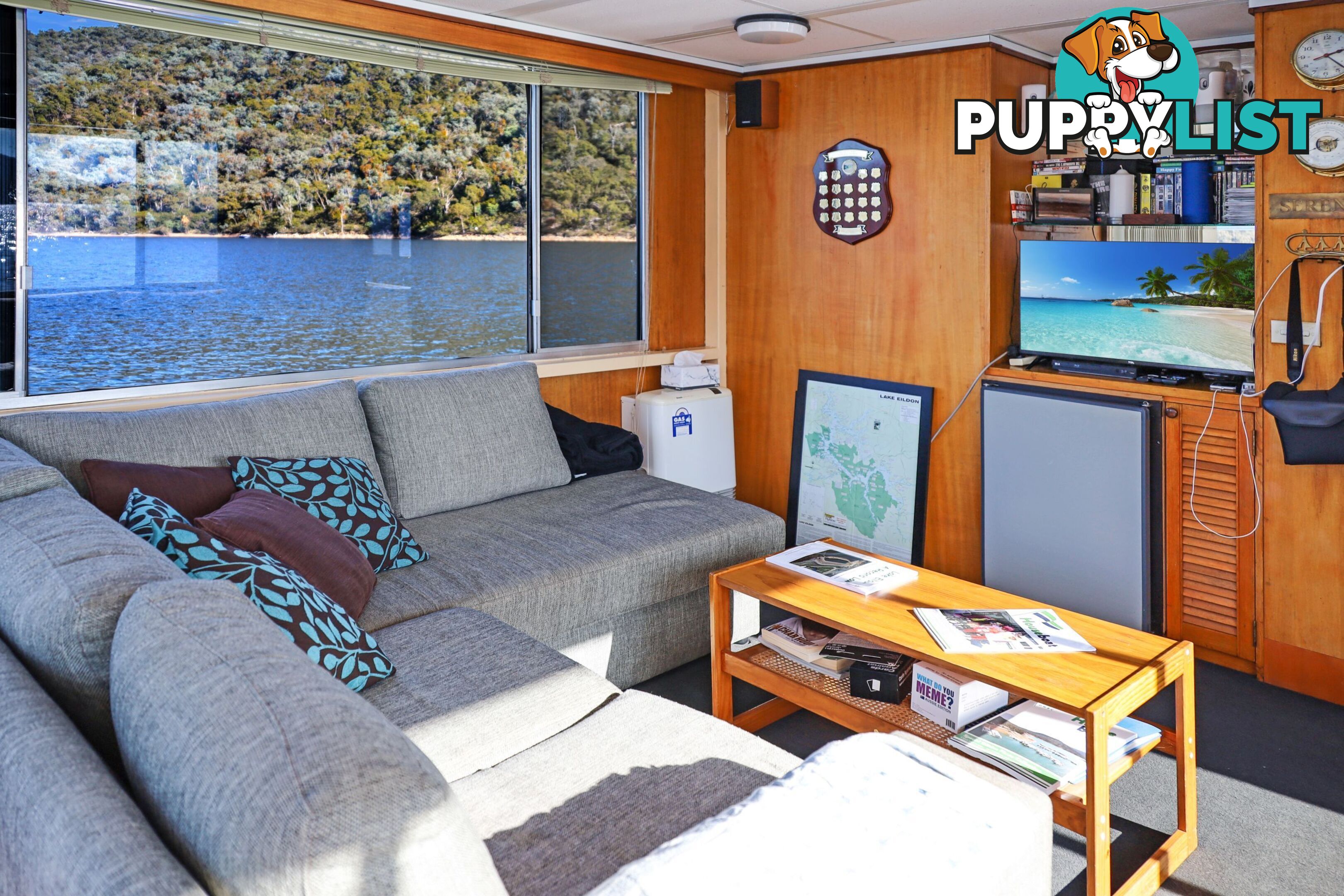 Serena Z Houseboat Holiday Home on Lake Eildon