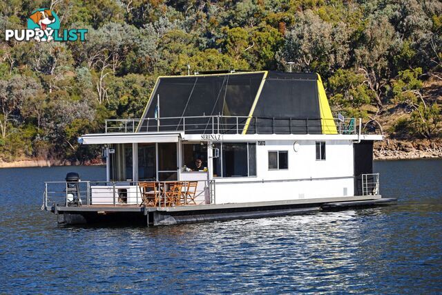 Serena Z Houseboat Holiday Home on Lake Eildon