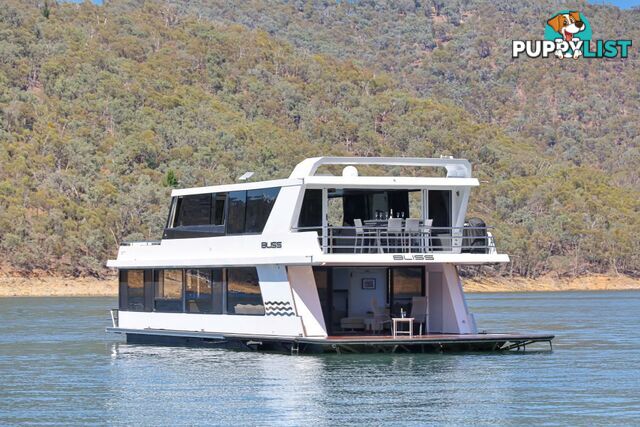 BLISS Houseboat Holiday Home on Lake Eildon