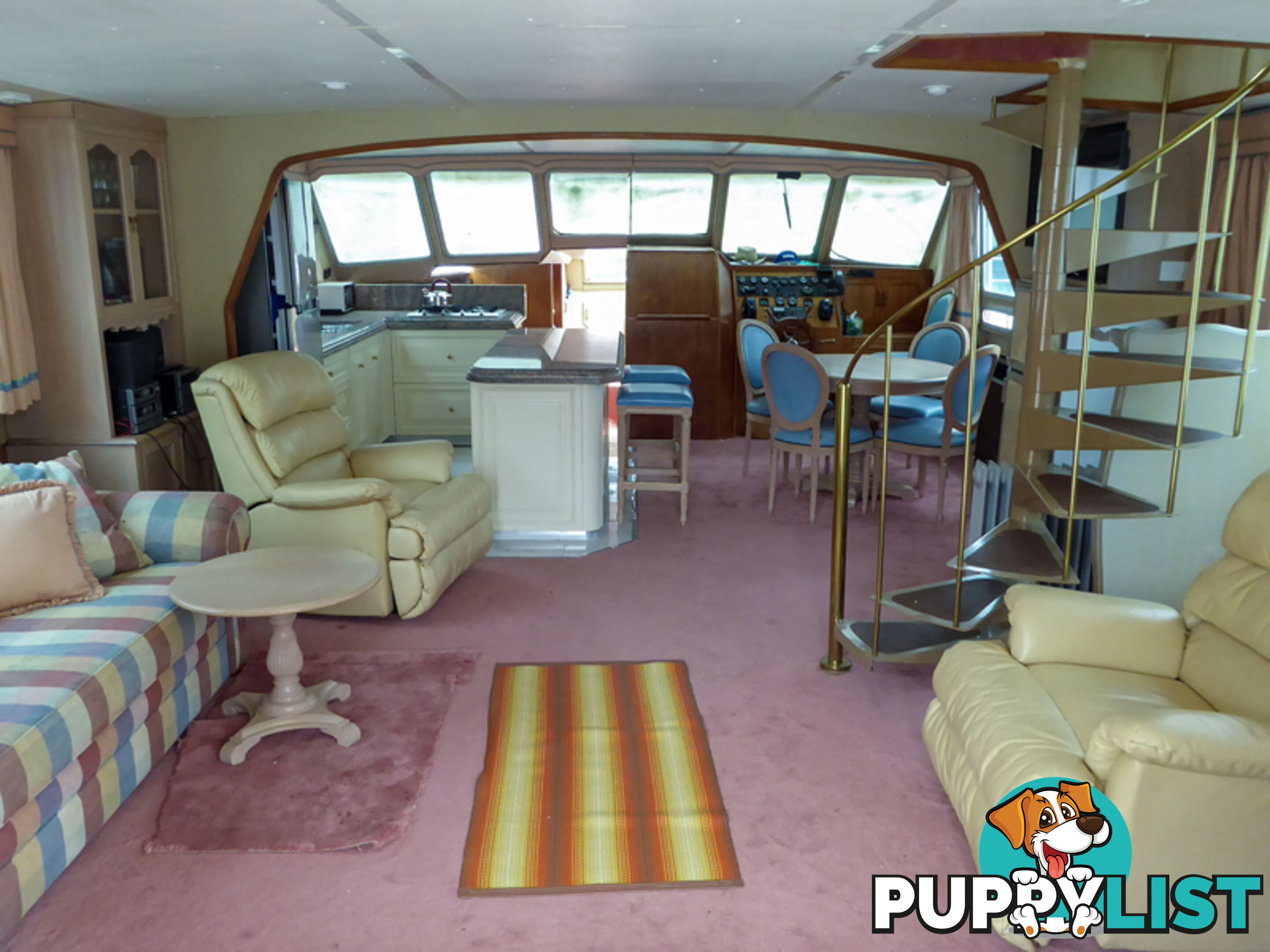 Kimberley-Jane - Ramsay style houseboat on Lake Eildon