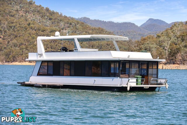 H2O Houseboat Holiday Home on Lake Eildon