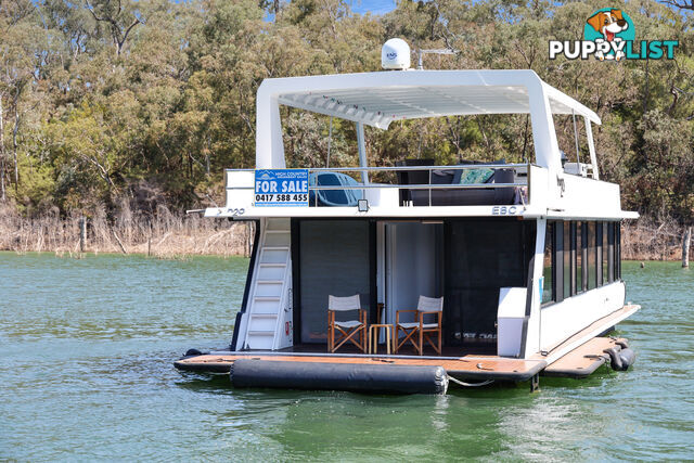 H2O Houseboat Holiday Home on Lake Eildon