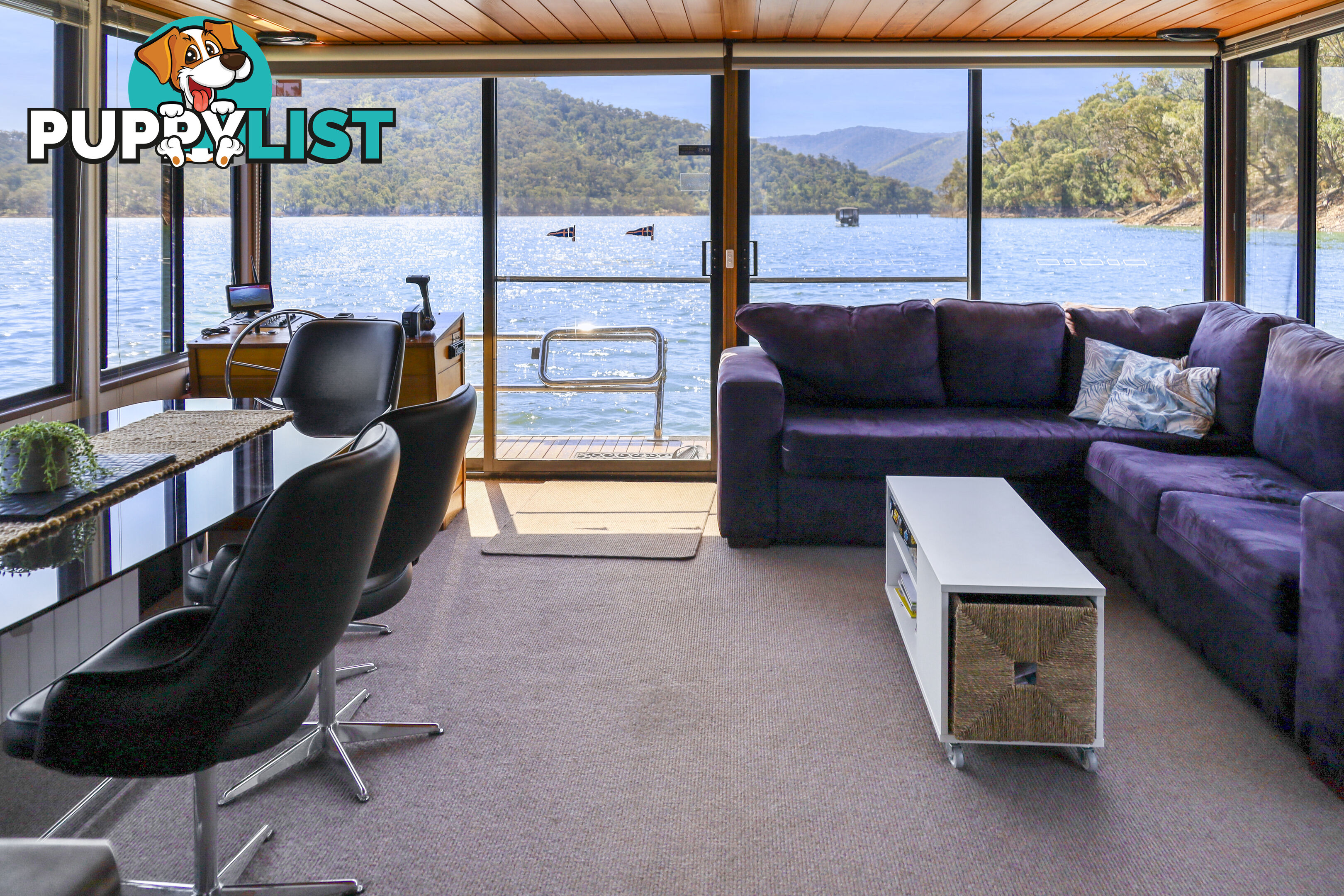 H2O Houseboat Holiday Home on Lake Eildon