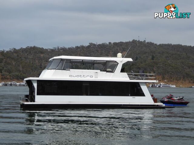 Quattro: Houseboat Holiday Home on Lake Eildon