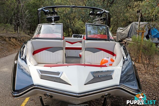 Tige RZ2 Wake Boat