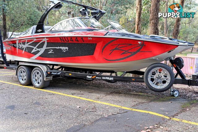 Tige RZ2 Wake Boat