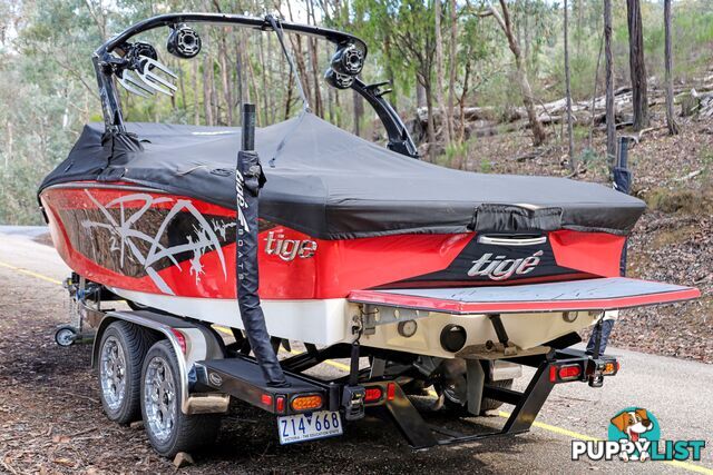 Tige RZ2 Wake Boat