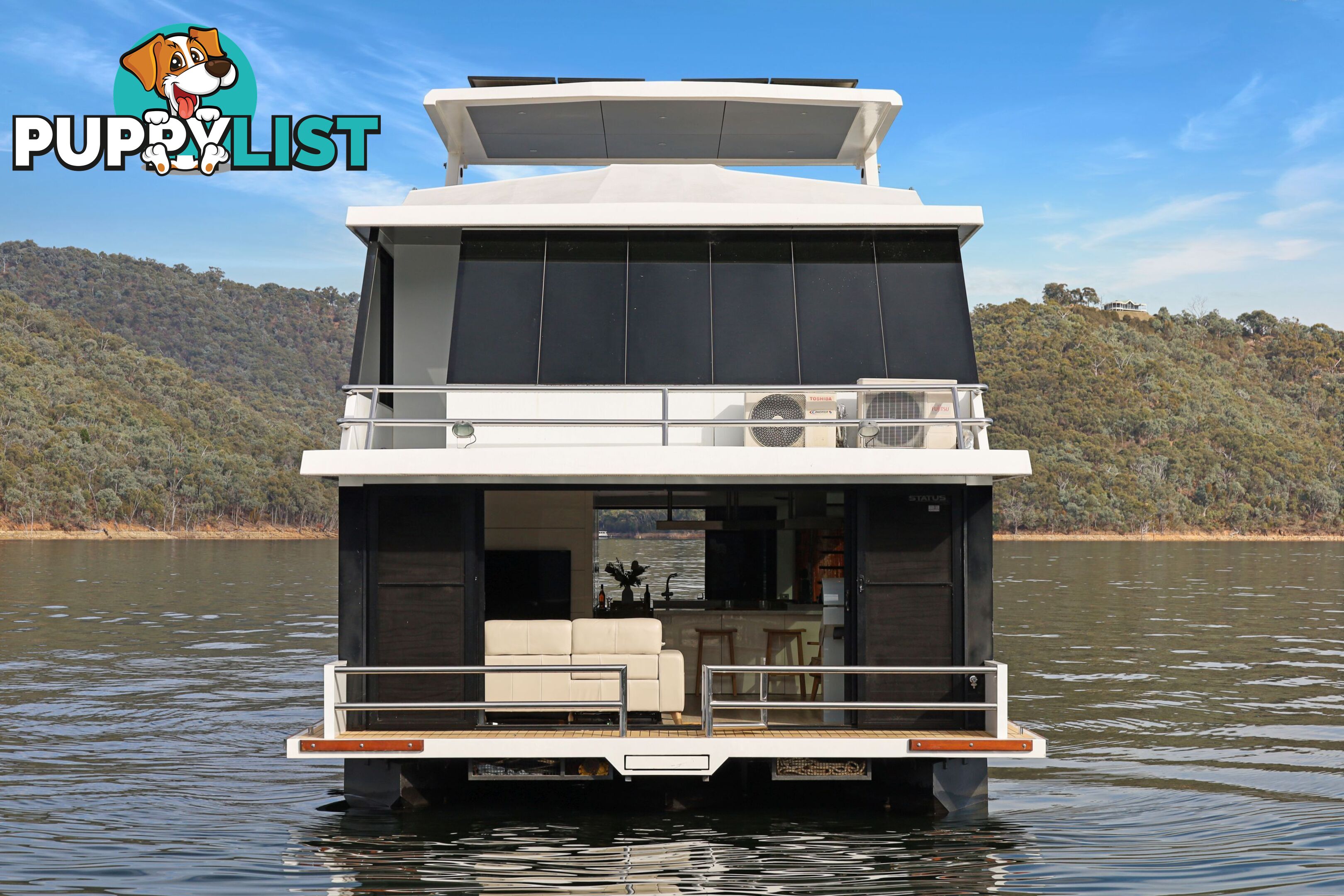 Status Houseboat Holiday Home on Lake Eildon