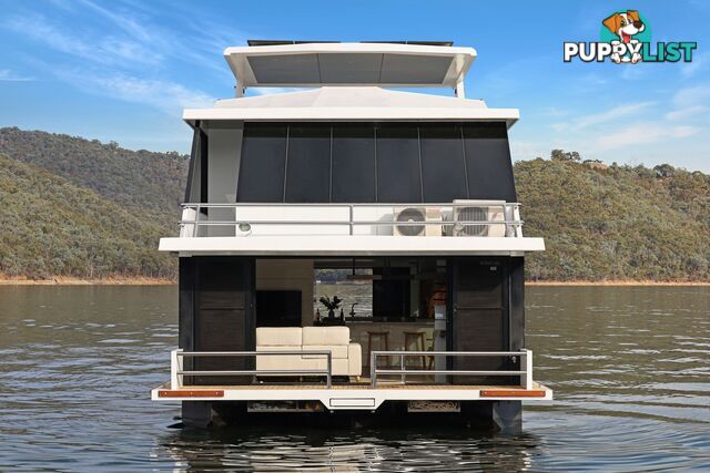 Status Houseboat Holiday Home on Lake Eildon