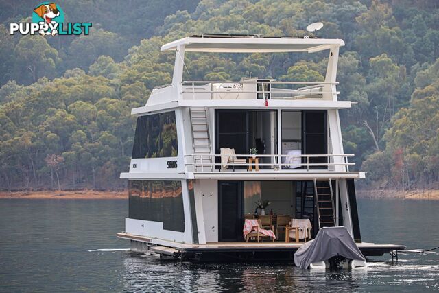 Status Houseboat Holiday Home on Lake Eildon