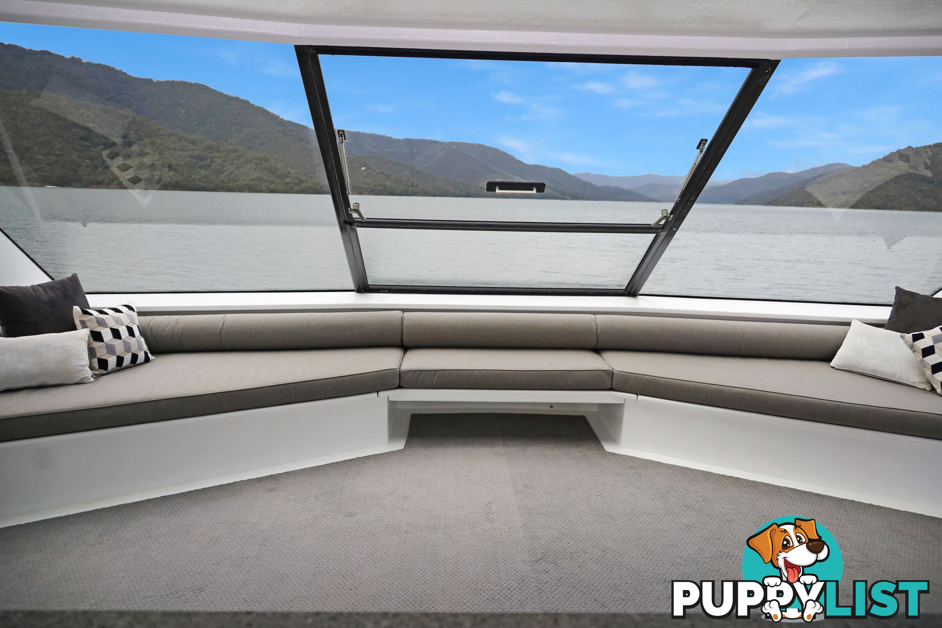 La Dolce Vita Houseboat Holiday Home @ Lake Eildon