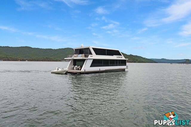 La Dolce Vita Houseboat Holiday Home @ Lake Eildon