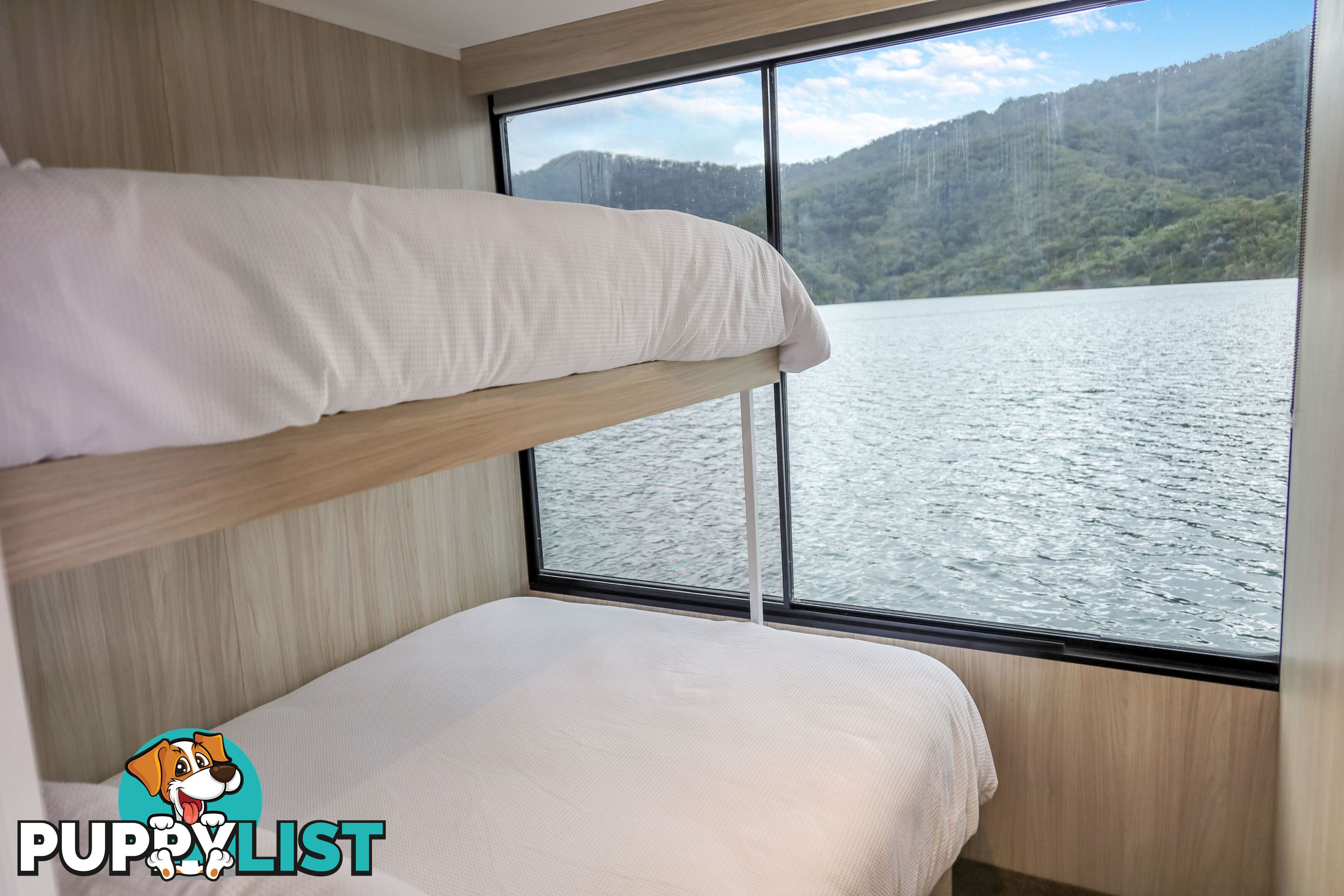 La Dolce Vita Houseboat Holiday Home @ Lake Eildon