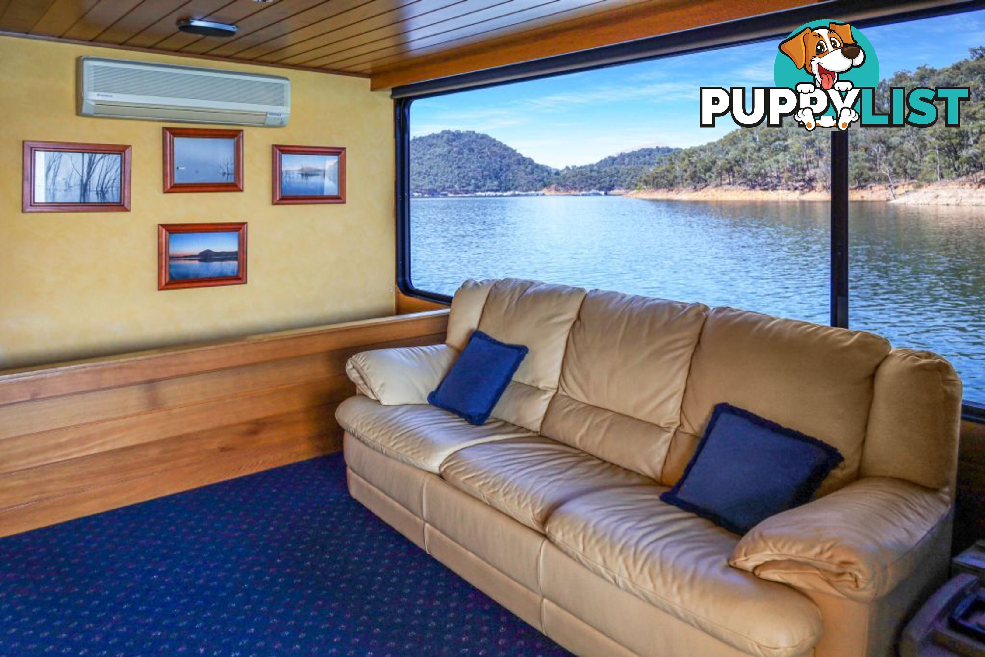 Xtreme Houseboat Holiday Home on Lake Eildon