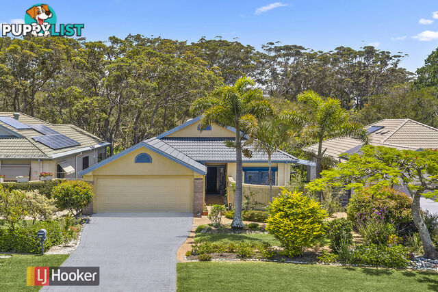 23 Crystal Drive SAPPHIRE BEACH NSW 2450