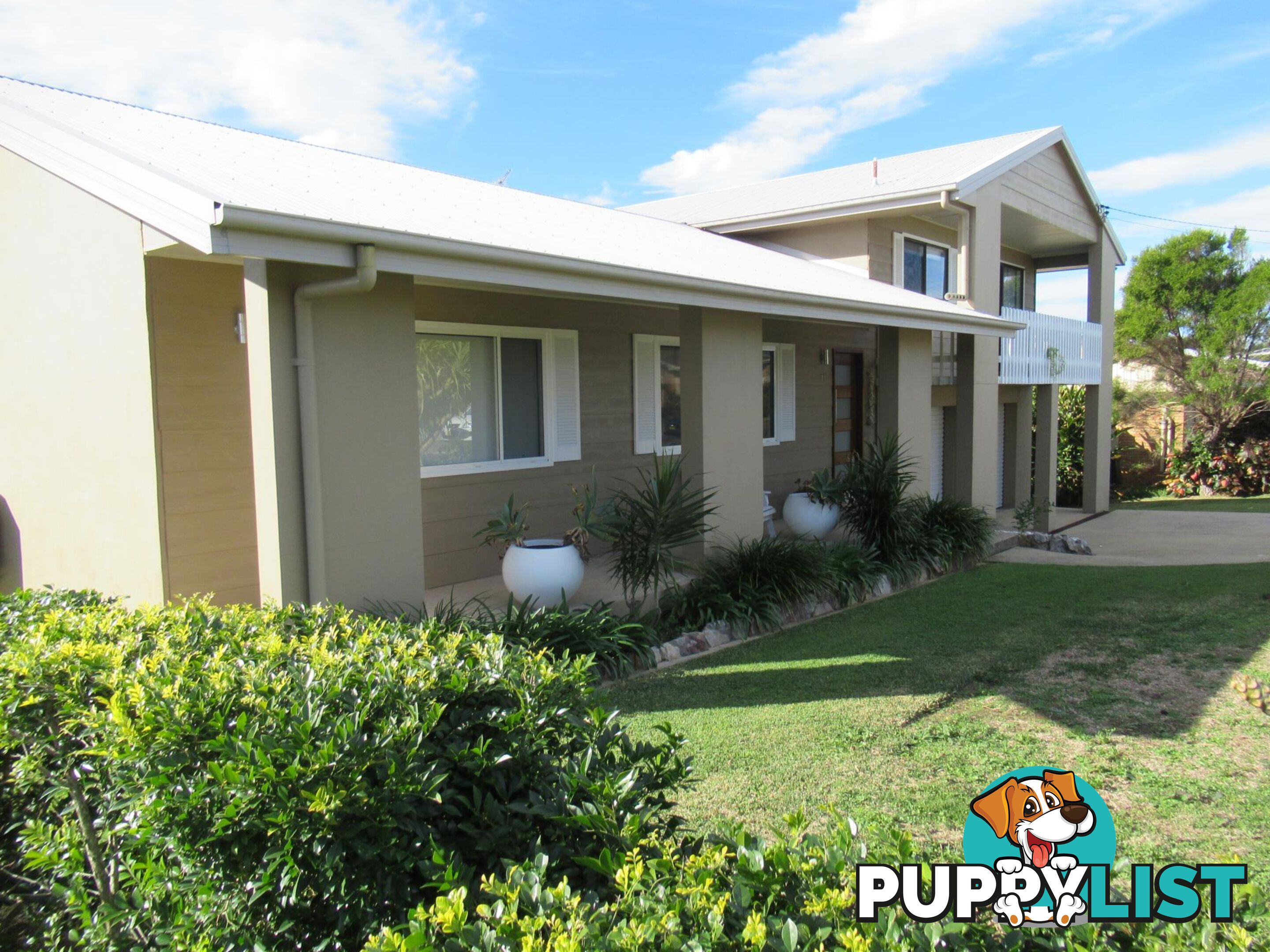 11 Headland Road SAPPHIRE BEACH NSW 2450