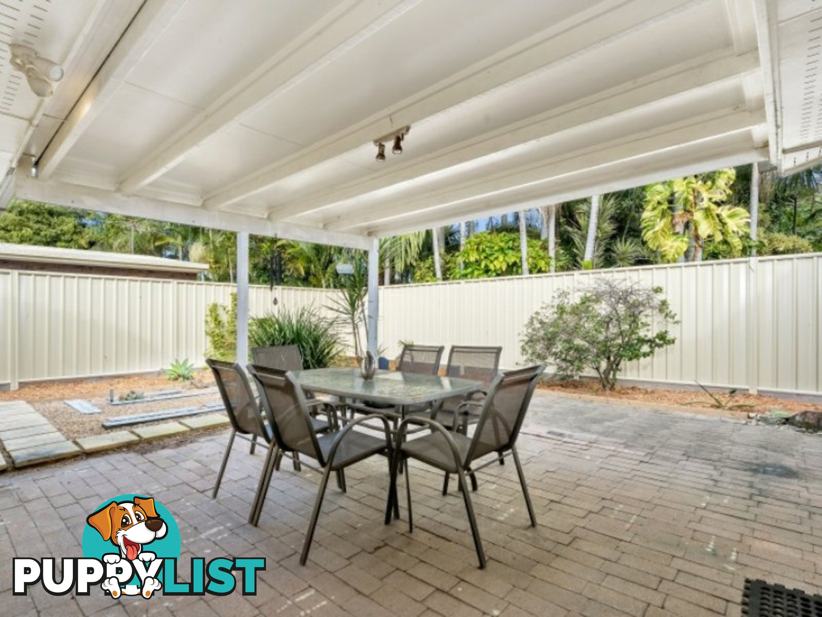 33 Endeavour Drive BANKSIA BEACH QLD 4507